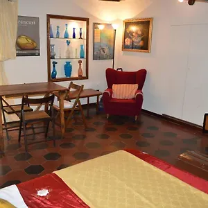 Appartement Via Degli Zingari, Rome